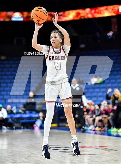 Thumbnail 2 in Santiago vs. Brentwood School (CIF SS DIV 1 Championship) photogallery.