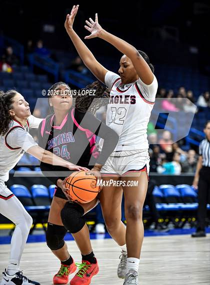 Thumbnail 3 in Santiago vs. Brentwood School (CIF SS DIV 1 Championship) photogallery.