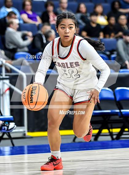 Thumbnail 3 in Santiago vs. Brentwood School (CIF SS DIV 1 Championship) photogallery.