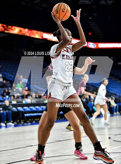 Thumbnail 1 in Santiago vs. Brentwood School (CIF SS DIV 1 Championship) photogallery.