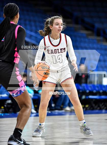 Thumbnail 2 in Santiago vs. Brentwood School (CIF SS DIV 1 Championship) photogallery.