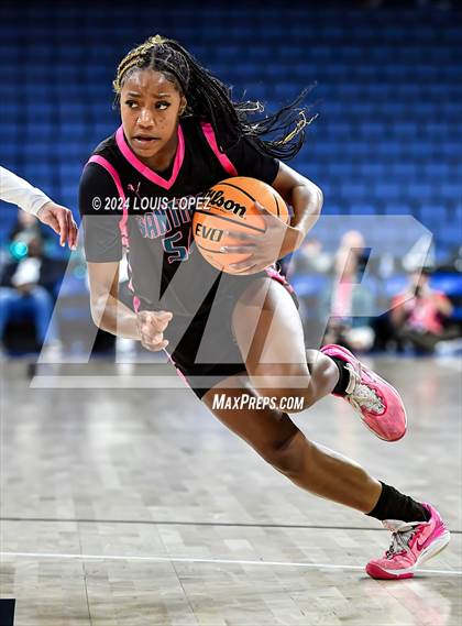 Thumbnail 2 in Santiago vs. Brentwood School (CIF SS DIV 1 Championship) photogallery.