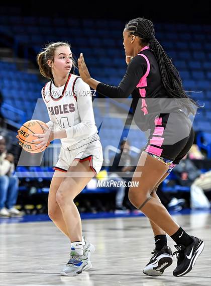 Thumbnail 3 in Santiago vs. Brentwood School (CIF SS DIV 1 Championship) photogallery.