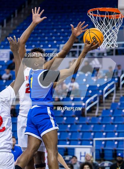 Thumbnail 2 in Democracy Prep Agassi Campus vs. Mater Academy East Las Vegas (NIAA 3A State Championship) photogallery.