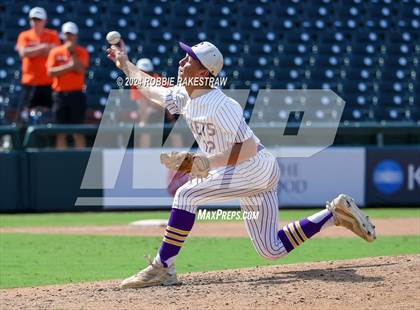 Thumbnail 3 in Ira vs. Chester (UIL 1A Baseball Semifinal) photogallery.