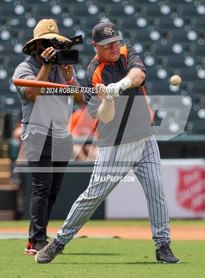 Thumbnail 1 in Ira vs. Chester (UIL 1A Baseball Semifinal) photogallery.