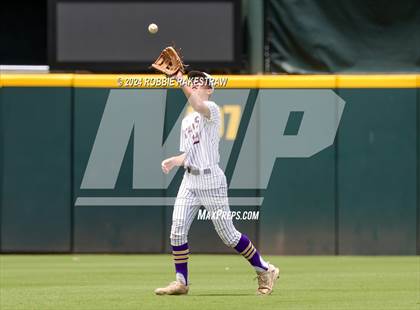 Thumbnail 1 in Ira vs. Chester (UIL 1A Baseball Semifinal) photogallery.
