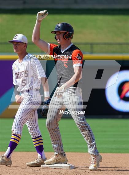 Thumbnail 3 in Ira vs. Chester (UIL 1A Baseball Semifinal) photogallery.