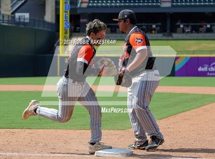 Thumbnail 3 in Ira vs. Chester (UIL 1A Baseball Semifinal) photogallery.