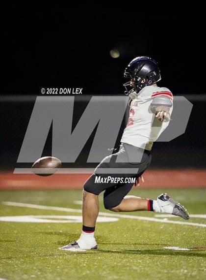 Thumbnail 3 in Justin-Siena vs Salesian College Preparatory (D6 Semifinal) photogallery.