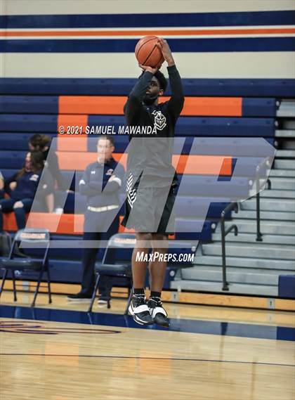 Thumbnail 1 in Bishop Montgomery @ Chaminade (CIF SS D1 semifinals) photogallery.