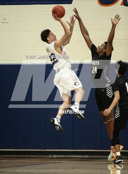 Thumbnail 3 in Bishop Montgomery @ Chaminade (CIF SS D1 semifinals) photogallery.