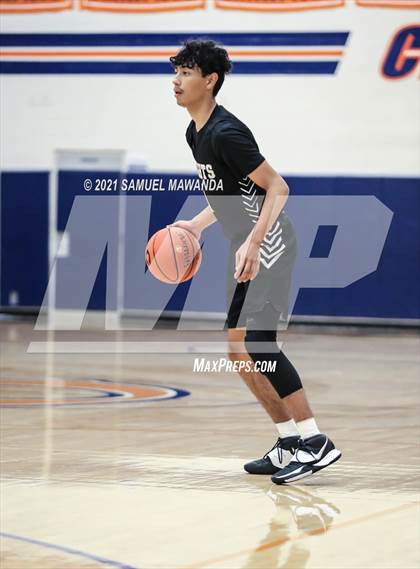 Thumbnail 1 in Bishop Montgomery @ Chaminade (CIF SS D1 semifinals) photogallery.