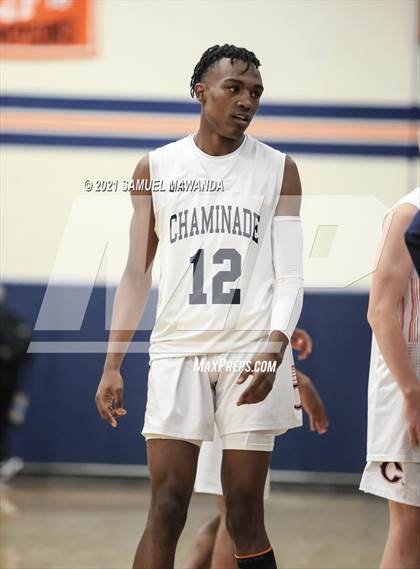 Thumbnail 3 in Bishop Montgomery @ Chaminade (CIF SS D1 semifinals) photogallery.