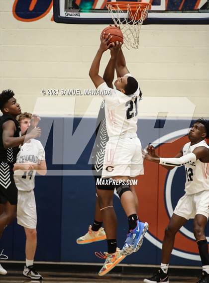 Thumbnail 1 in Bishop Montgomery @ Chaminade (CIF SS D1 semifinals) photogallery.