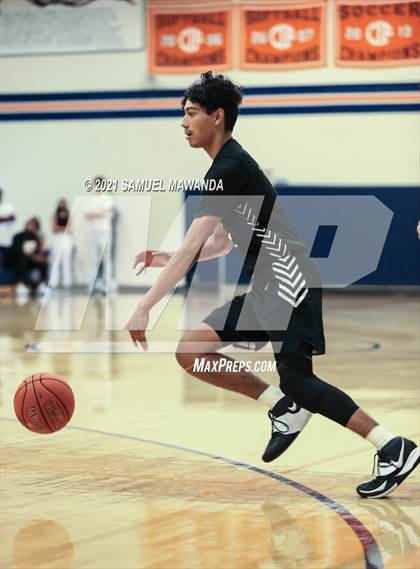 Thumbnail 2 in Bishop Montgomery @ Chaminade (CIF SS D1 semifinals) photogallery.