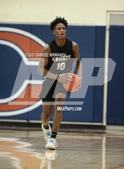 Thumbnail 3 in Bishop Montgomery @ Chaminade (CIF SS D1 semifinals) photogallery.