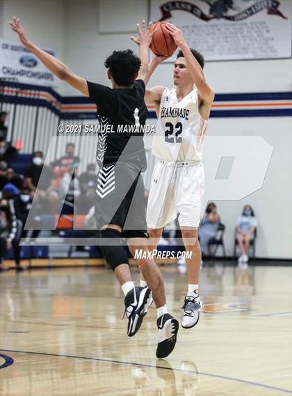 Thumbnail 3 in Bishop Montgomery @ Chaminade (CIF SS D1 semifinals) photogallery.