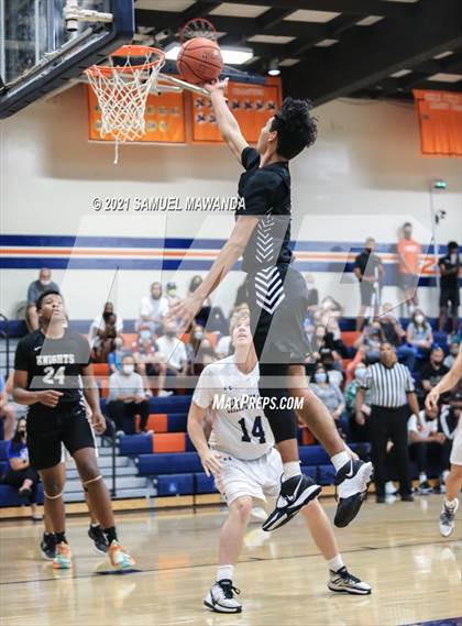 Thumbnail 2 in Bishop Montgomery @ Chaminade (CIF SS D1 semifinals) photogallery.