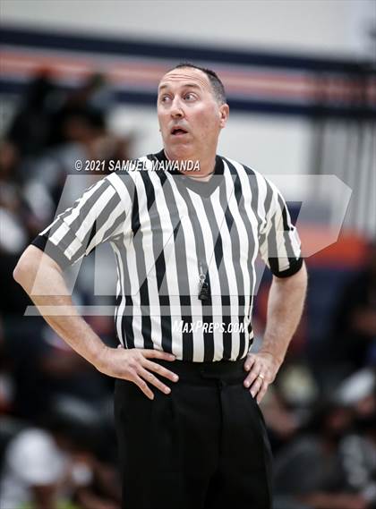 Thumbnail 1 in Bishop Montgomery @ Chaminade (CIF SS D1 semifinals) photogallery.
