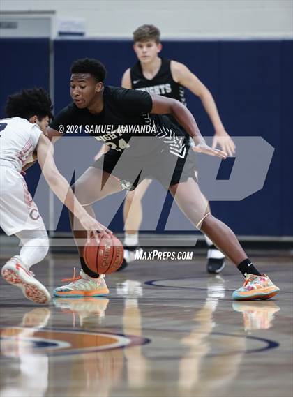Thumbnail 2 in Bishop Montgomery @ Chaminade (CIF SS D1 semifinals) photogallery.