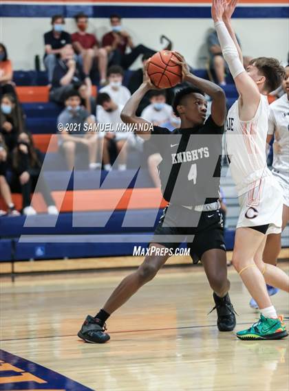 Thumbnail 3 in Bishop Montgomery @ Chaminade (CIF SS D1 semifinals) photogallery.