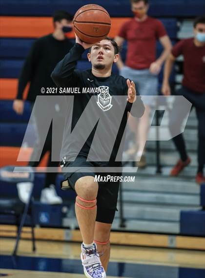 Thumbnail 2 in Bishop Montgomery @ Chaminade (CIF SS D1 semifinals) photogallery.
