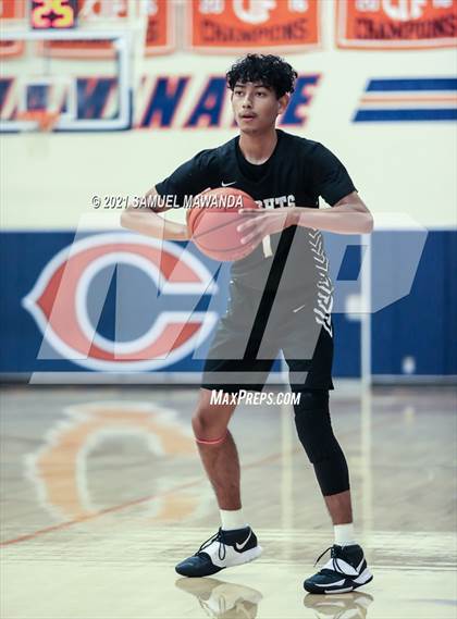 Thumbnail 2 in Bishop Montgomery @ Chaminade (CIF SS D1 semifinals) photogallery.