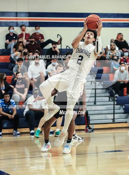 Thumbnail 2 in Bishop Montgomery @ Chaminade (CIF SS D1 semifinals) photogallery.