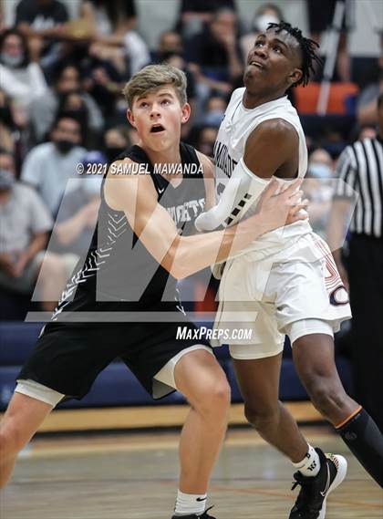 Thumbnail 2 in Bishop Montgomery @ Chaminade (CIF SS D1 semifinals) photogallery.
