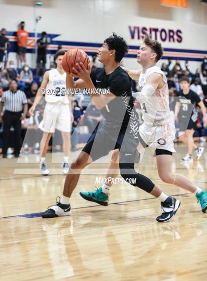 Thumbnail 3 in Bishop Montgomery @ Chaminade (CIF SS D1 semifinals) photogallery.
