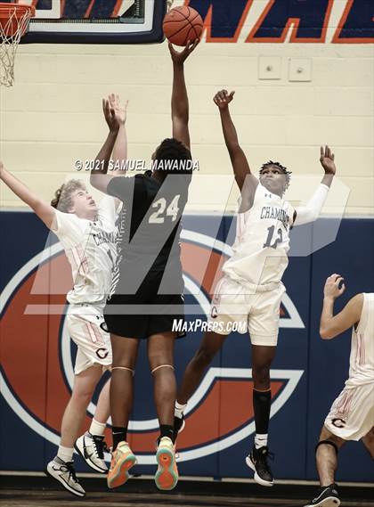 Thumbnail 3 in Bishop Montgomery @ Chaminade (CIF SS D1 semifinals) photogallery.