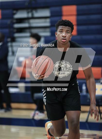 Thumbnail 3 in Bishop Montgomery @ Chaminade (CIF SS D1 semifinals) photogallery.