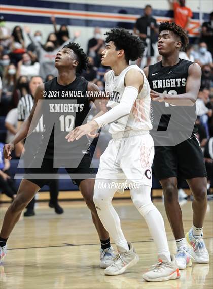 Thumbnail 3 in Bishop Montgomery @ Chaminade (CIF SS D1 semifinals) photogallery.
