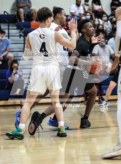 Thumbnail 2 in Bishop Montgomery @ Chaminade (CIF SS D1 semifinals) photogallery.