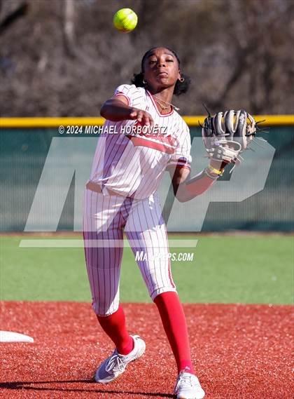 Thumbnail 1 in Melissa vs Plano East (Allen Tournament) photogallery.