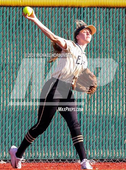 Thumbnail 1 in Melissa vs Plano East (Allen Tournament) photogallery.