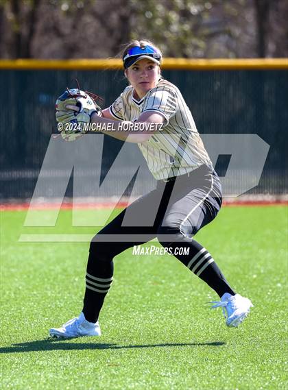 Thumbnail 3 in Melissa vs Plano East (Allen Tournament) photogallery.