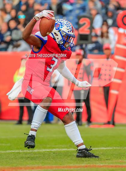 Thumbnail 3 in Columbine vs. Cherry Creek (CHSAA 5A State Final) photogallery.