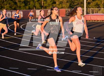 Thumbnail 2 in Dog Pound Invitational (200M) photogallery.
