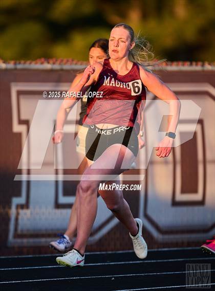 Thumbnail 2 in Dog Pound Invitational (200M) photogallery.
