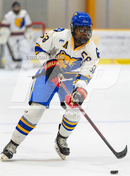 Thumbnail 2 in Brentwood vs Father Ryan photogallery.