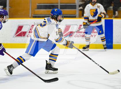 Thumbnail 2 in Brentwood vs Father Ryan photogallery.