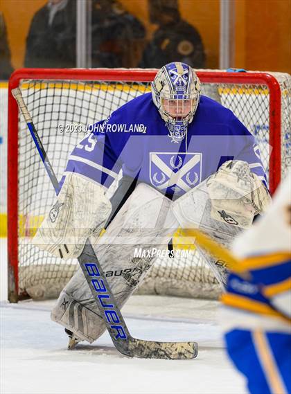 Thumbnail 3 in Brentwood vs Father Ryan photogallery.