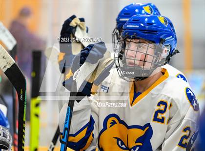 Thumbnail 2 in Brentwood vs Father Ryan photogallery.