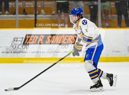 Thumbnail 3 in Brentwood vs Father Ryan photogallery.