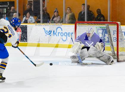 Thumbnail 2 in Brentwood vs Father Ryan photogallery.