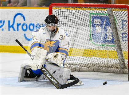 Thumbnail 2 in Brentwood vs Father Ryan photogallery.