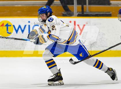 Thumbnail 2 in Brentwood vs Father Ryan photogallery.