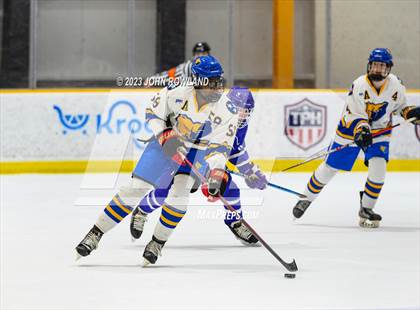 Thumbnail 2 in Brentwood vs Father Ryan photogallery.